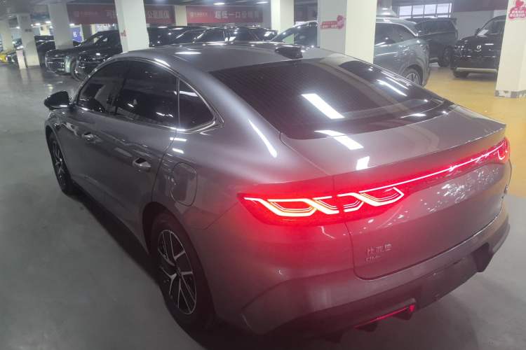 Used BYD Qin L 2025 DM-i Smart Drive 120KM Superior Model
