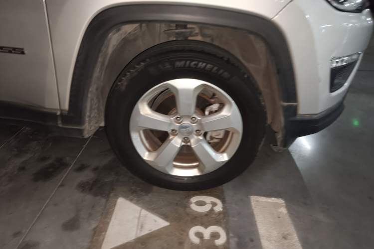 Used  Compass 2017 200T Automatic Family Edition