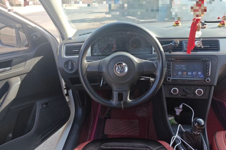 Used Volkswagen Santana 2015 1.6L Manual Fashion Edition