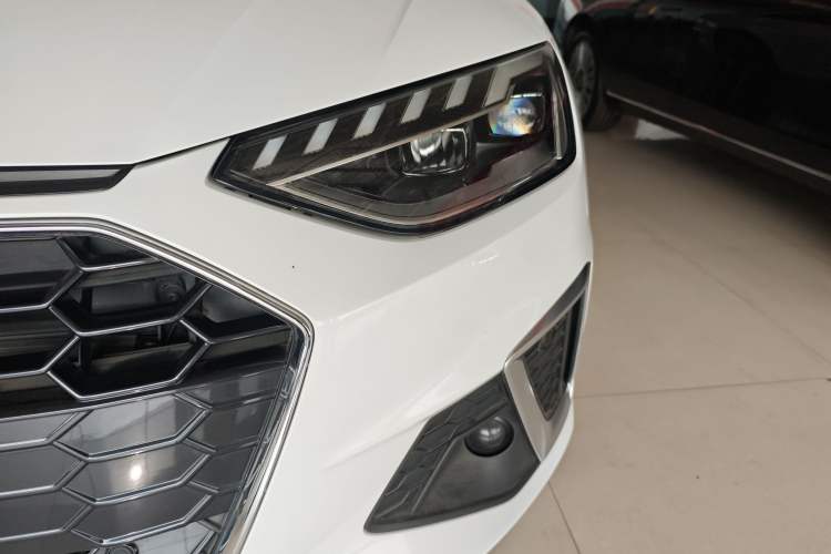 Used Audi A4L 2022 40 TFSI Luxury Dynamic Model