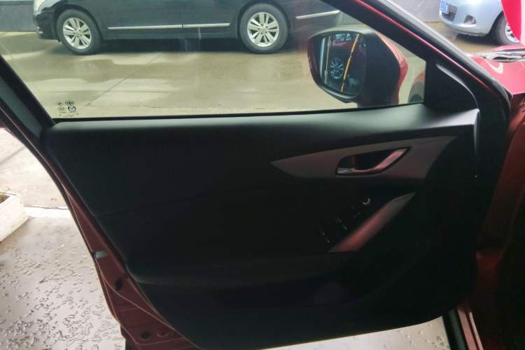 Used Mazda CX-4 2018 2.0L Automatic Two-Wheel Drive Blue Sky Dynamic Version China V Standard
