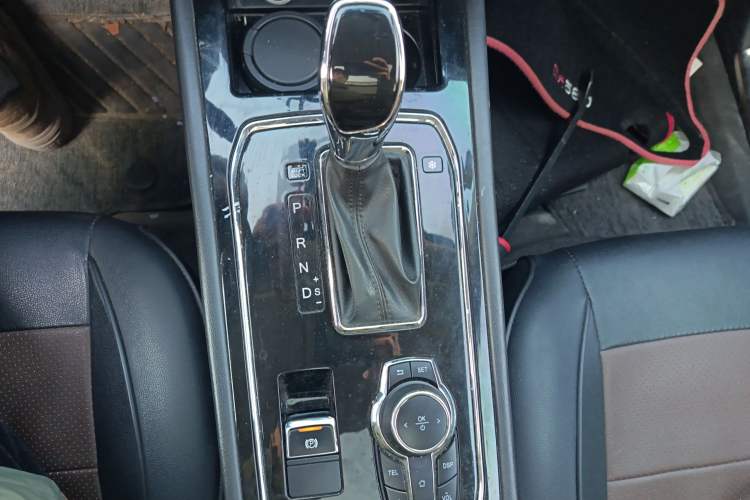 Used Dongfeng Fengon 580 2017 1.5T CVT Comfort Model
