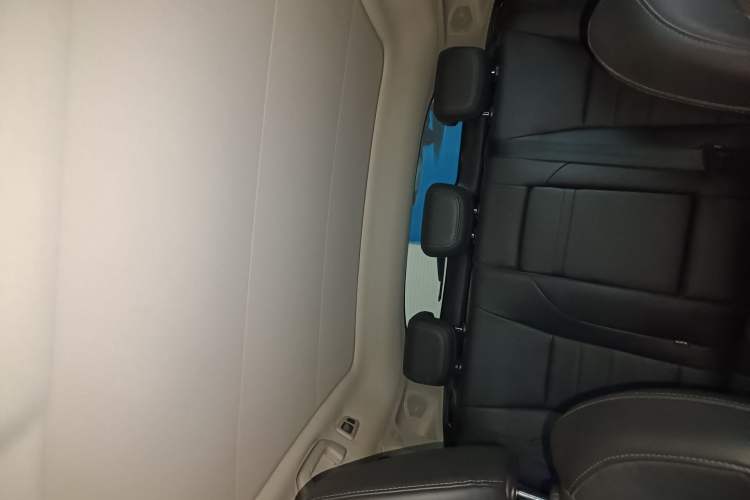 Used Wey VV5 2019 Upgraded Model 2.0T Two-Wheel Drive Flagship Version China V Standard