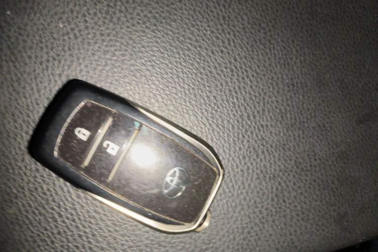 Used Toyota RAV4 2016 2.0L CVT Two-Wheel Drive Fashion Edition China V Standard