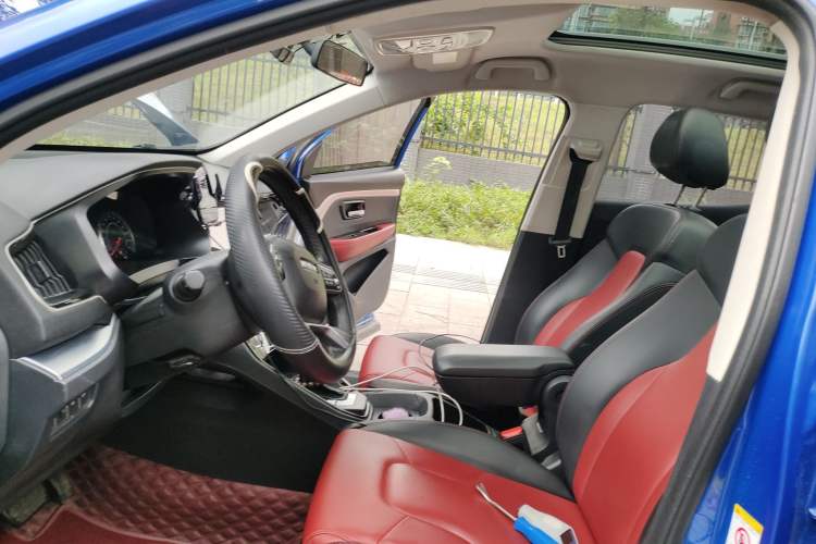 Used Haval H2s 2018 Blue Label 1.5T Dual-Clutch Fashion Edition
