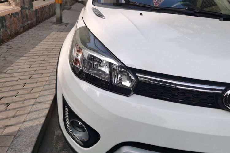 Used Great Wall M4 2014 1.5L manual Comfort trim level
