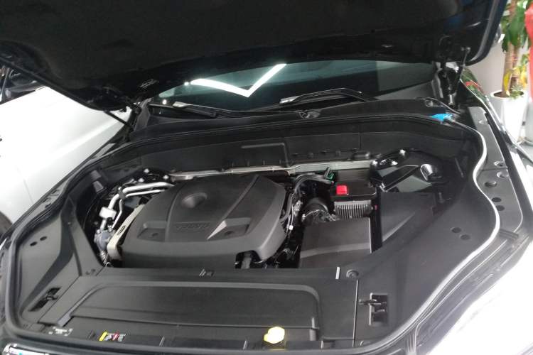 Used Volvo XC90 2019 T5 Zhiyi Edition 5-Seater China VI Standard
