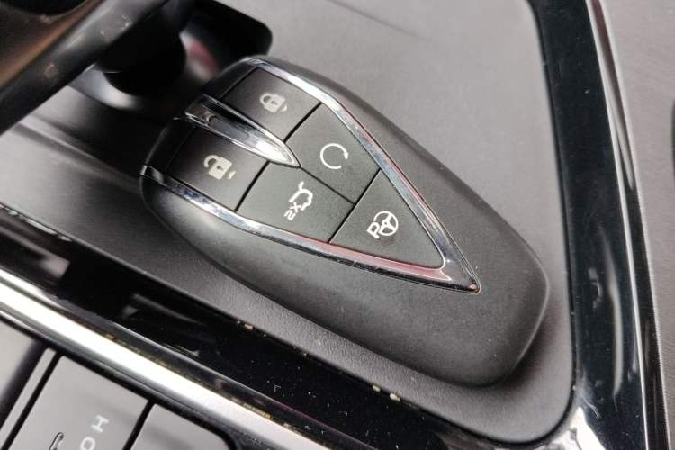 Used Oshan X7 PLUS 2022 1.5T Blue Whale Edition Automatic Geeker Navigation Model
