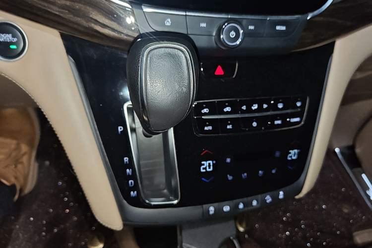 Used Buick GL8 2017 ES 28T Flagship Model China V Standard