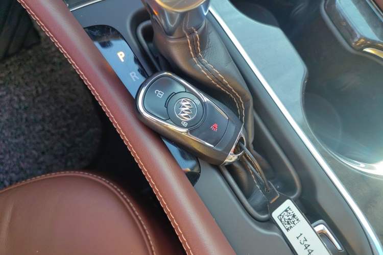 Used Buick Envision 2016 20T Two-Wheel-Drive Elite Model
