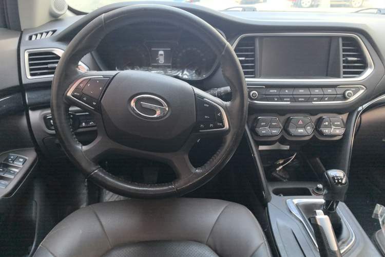 Used GAC Trumpchi GS4 2017 235T Manual Two-Wheel Drive Luxury Edition