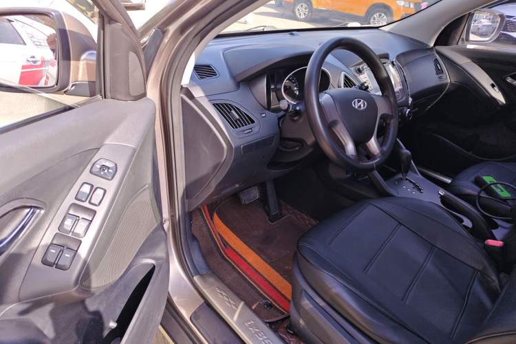 Used Hyundai ix35 2013 2.0L Automatic 2WD Comfort GL China IV Standard
