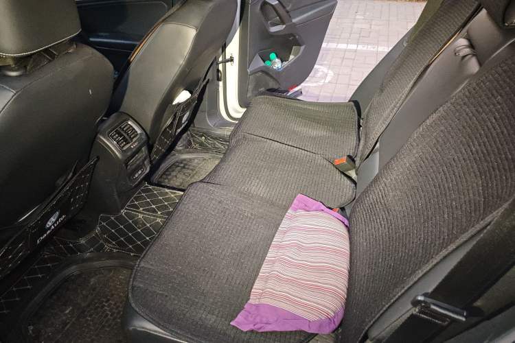 Used Volkswagen Tiguan L 2019 330TSI Automatic Two-Wheel Drive Luxury Edition China VI Standard
