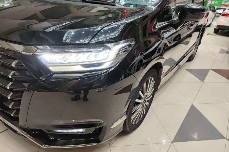 Used Honda Elysion 2022 2.0L eHEV Luxury First Edition

