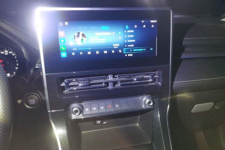 Used Haval M6 2021 PLUS 1.5T DCT Elite Smart Connectivity Model
