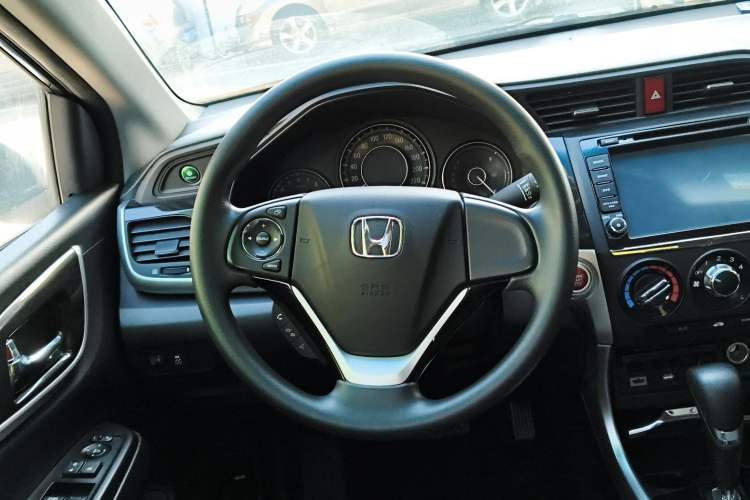 Used Honda Crider 2013 1.8L automatic luxury edition
