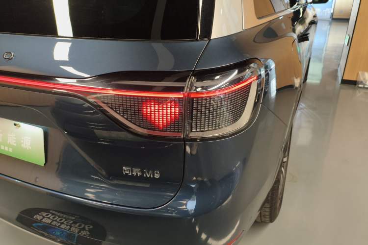 Used Hima AITO M9 2024 Range-Extended Ultra Version 42 kWh 6-Seater Model