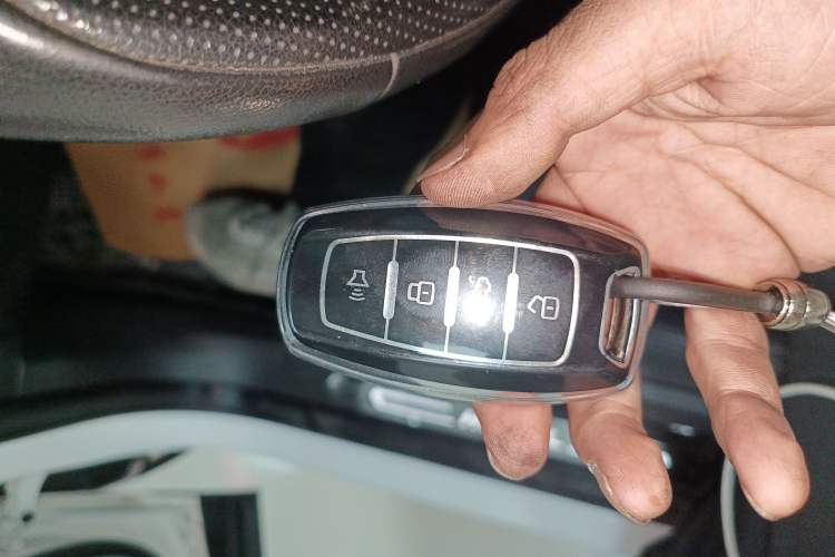 Used Haval H6 2017 Blue Label 2.0T Automatic Two-Wheel Drive Smart Edition
