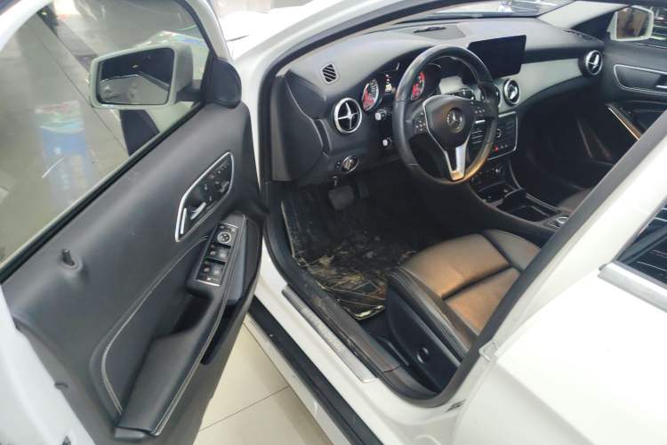 Used Mercedes-Benz GLA 2016 GLA 200 Fashion Model