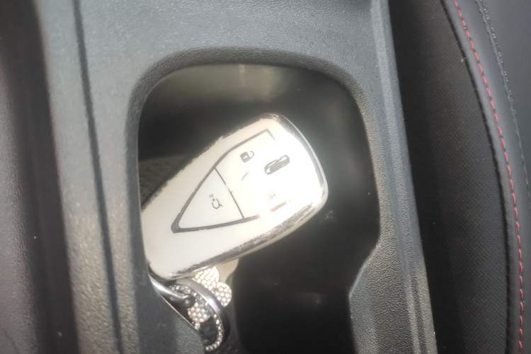 Used Oshan X5 2021 Revised Version 1.6L Manual Luxury Edition