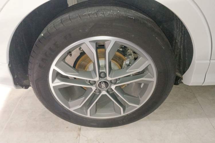 Used Audi Q3 2022 40 TFSI Fashion Dynamic Model
