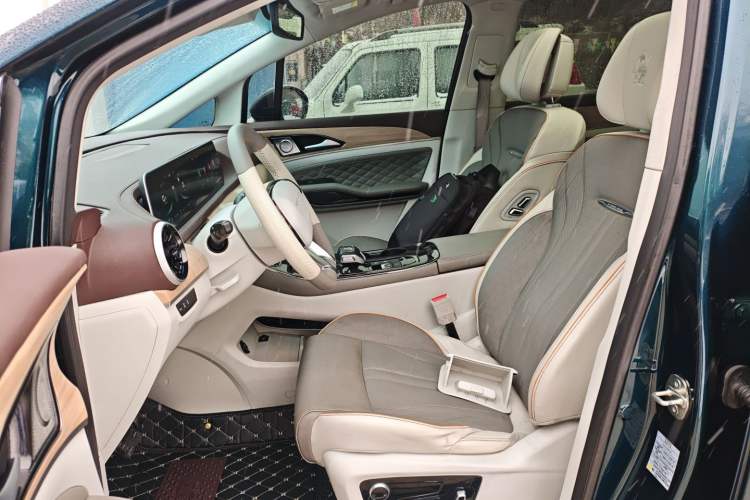 Used FORTHING Yacht 2022 1.5T DCT Chasing-the-Waves Edition
