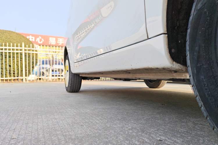 Used Chery QQ Ice Cream 2022 170km Sundae Phosphate Lithium-Ion
