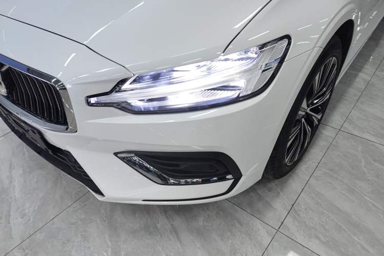 Used Volvo S60 2025 B4 Zhiyuan Luxury Edition