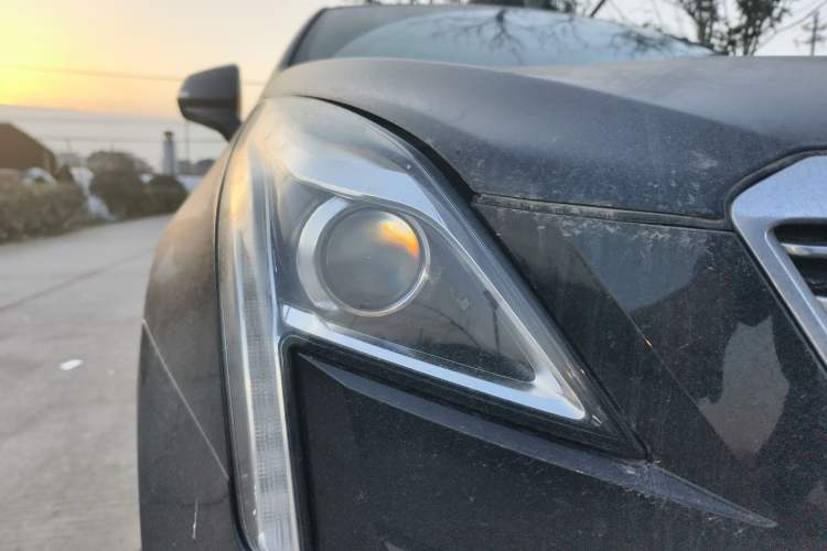 Used Cadillac XT5 2018 25T Luxury Model