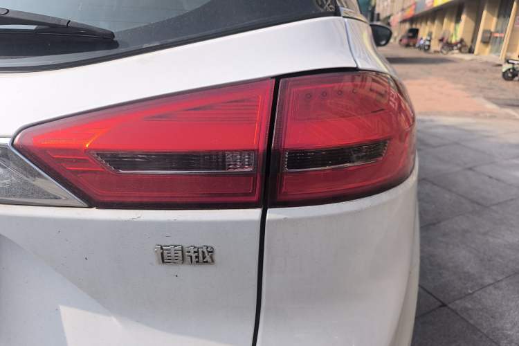 Used Geely Auto Emgrand X7 Sport 2016 1.8TD Automatic Smart Connectivity Version