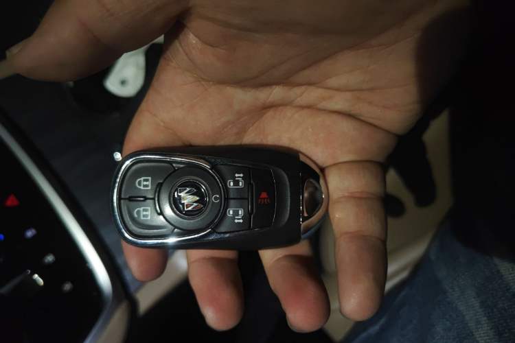 Used Buick GL8 2020 ES Land Cruiser 653T Luxury Edition
