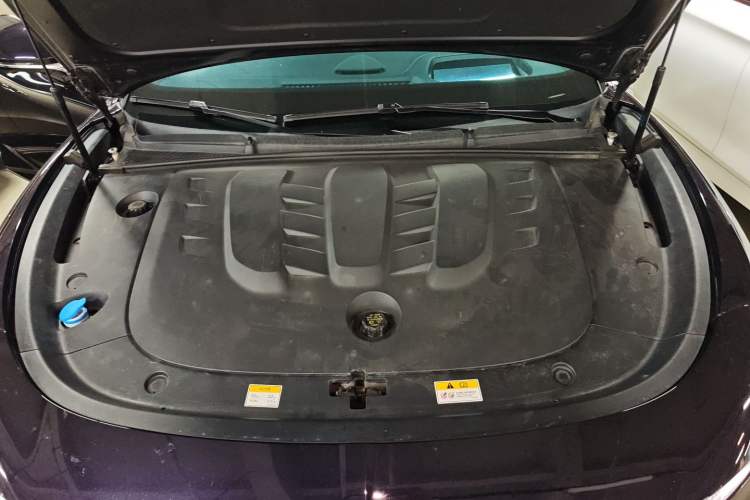 Used VOYAH PASSION 2024 PHEV Four-Wheel Drive Ultra-Long Range Flagship Model
