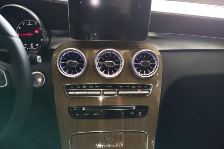 Used Mercedes-Benz GLC Coupe 2017 GLC 260 4MATIC Coupe SUV
