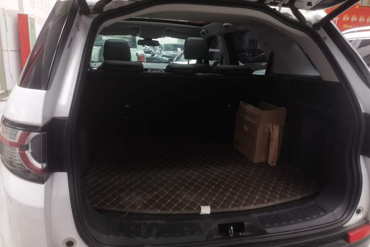 Used Land Rover Discovery Sport 2019 240 PS PURE Edition China VI Standard