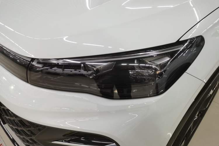 Used Volkswagen Tiguan L 2024 PRO 330TSI Two-Wheel Drive R-Line Smart Edition