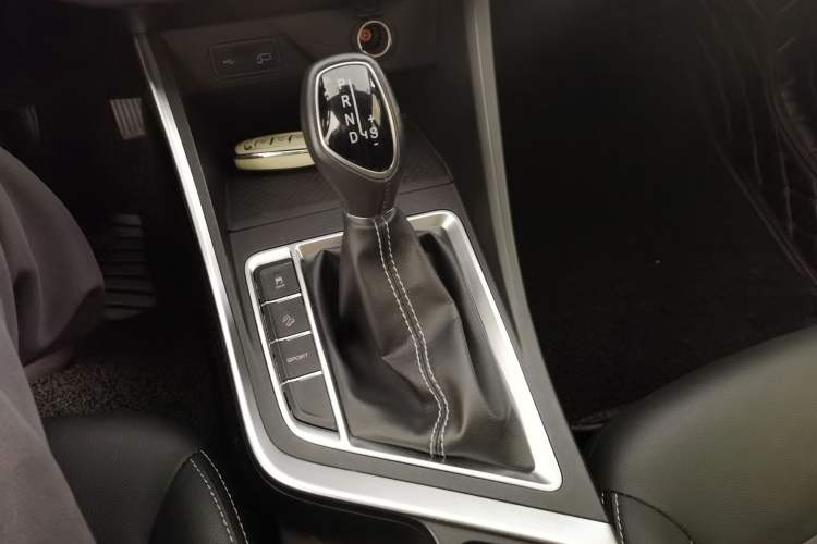 Used Geely Auto Vision X3 2020 1.5L CVT Luxury Model