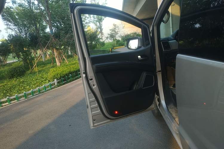 Used  M4 2019 Business & Travel Series 2.0L Manual Speed Edition China VI Standard
