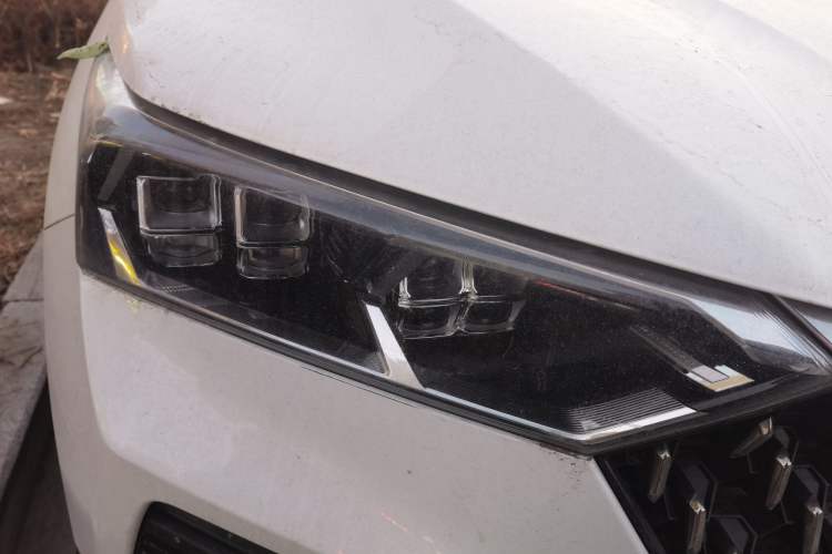 Used Bestune T77 2019 230 TID Automatic Prestige Version China V Emission Standard
