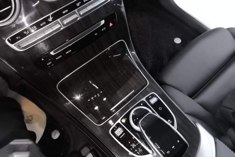 Used Mercedes-Benz GLC 2018 GLC 260 4MATIC Luxury Model