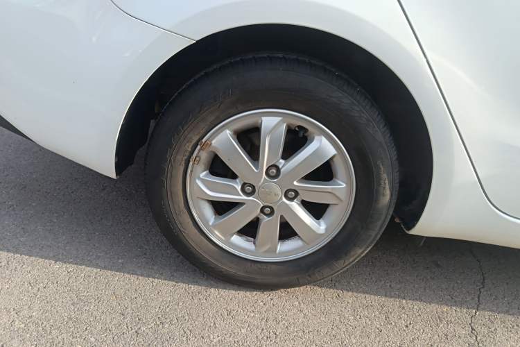 Used Kia K2 2015 Sedan 1.4L Automatic GLS
