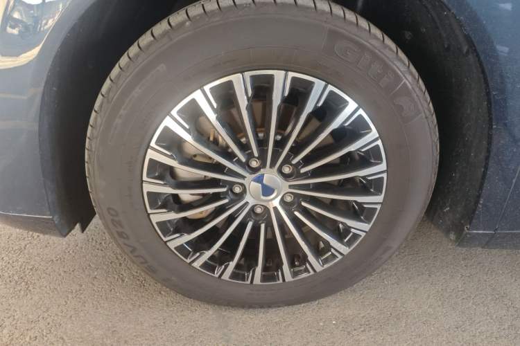 Used Denza D9 2022 DM-i 970 Four-Wheel Drive Prestige Model