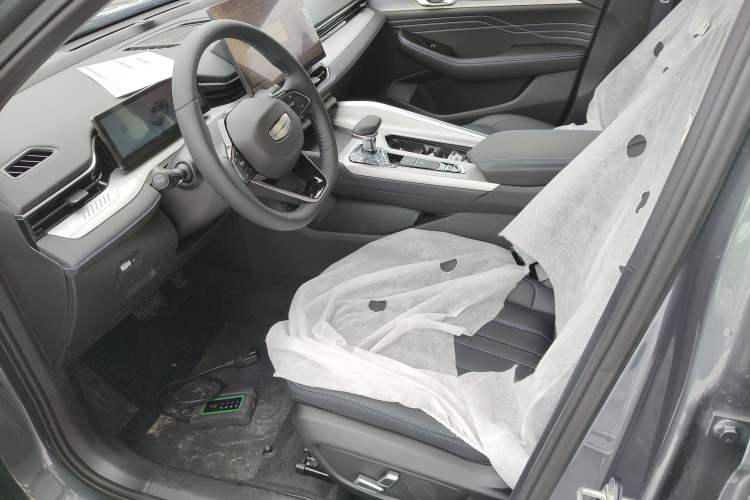 Used Geely Auto Preface 2025 Dongfang Yao 1.5TD Kunlun Edition
