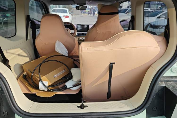 Used Wuling Hongguang MINIEV 2024 3rd Generation 215km Advanced Version
