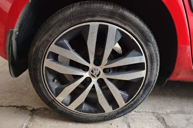 Used Skoda Fabia 2014 1.6L Automatic Sport Edition
