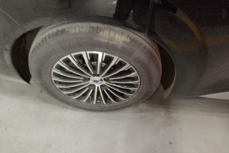 Used Denza D9 2024 DM-i 980 Four-Wheel Drive Flagship Model