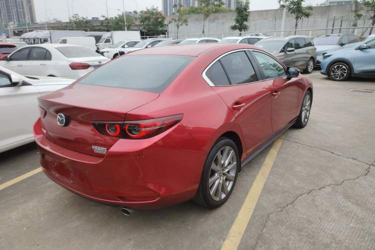 Used Mazda Mazda 3 Axela 2021 2.0L Automatic ZhiZun Edition