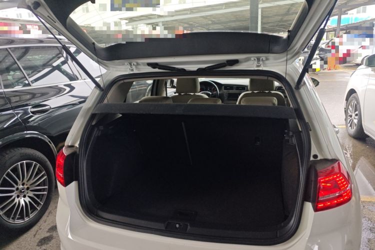 Used Volkswagen Golf 2016 230TSI Automatic Comfort Version
