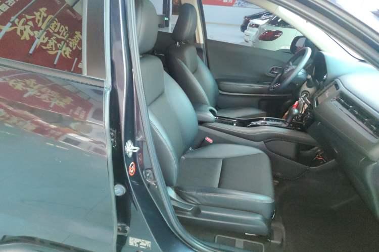 Used Honda Vezel 2020 1.5L CVT Pioneer Edition