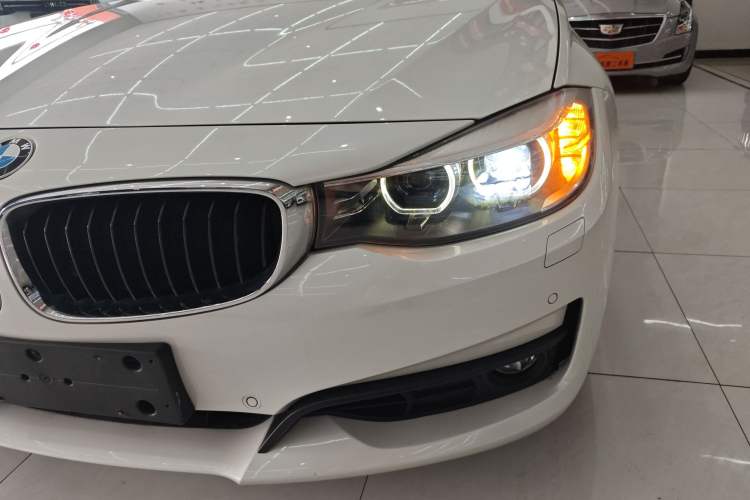 Used BMW 3 Series GT 2017 320i Sport Edition