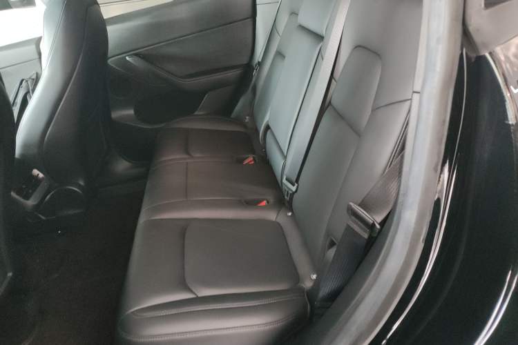 Used Tesla Model Y 2022 Rear-Wheel-Drive Version
